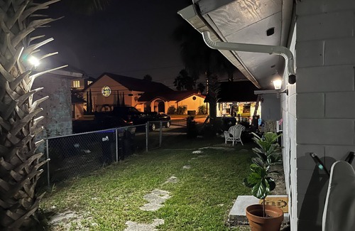 Fairview Shores Apartment | Virbo Host Website is not working for me. Do not book this property. Thank you