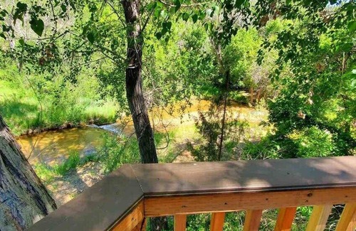 Glendale Cabin | Virgin River Retreat @ East Zion & Bryce