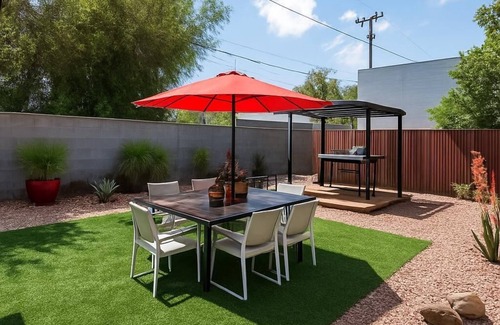 Alhambra Apartment | Visit Sports and Culture Venues from an Artful Garden Studio in Central Phoenix