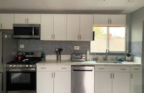Sunset Park Apartment | Vista Rose