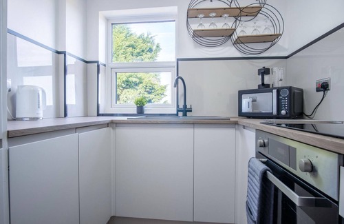 Port-Eynon Apartment | Vista Suite - 3 Bed Apartment - Ocean Breeze