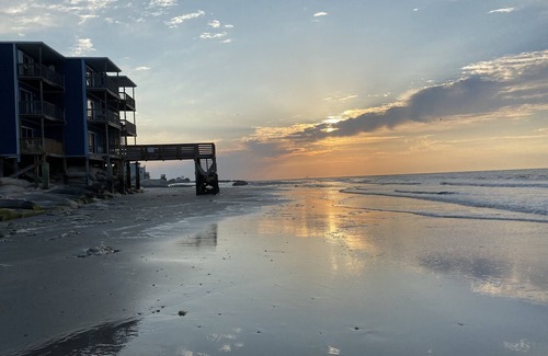 McCutcheon Field Condo | Vitamin Sea l Cozy Ocean Front Condo with Stunning Views
