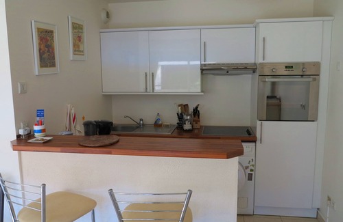 Cannes City Centre Apartment | Viva Riviera Nice and Quiet 1 Bedroom with swimming pool