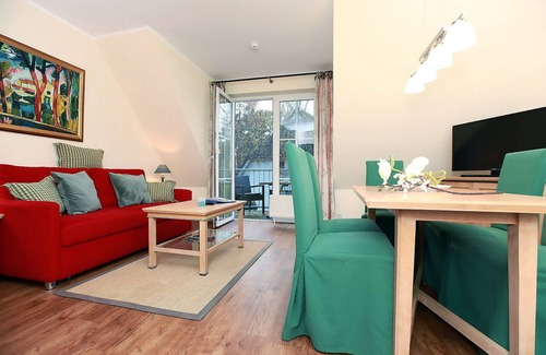 Neuhaus Apartment | Vom Kiefernwald zum Strand
