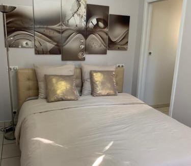 Regusse House | votre Cocon en pierre et son spa en option gîte le repos des chênes