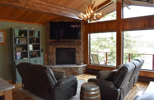 International Falls Cabin | Voyageurs Cabin on Rainy Lake