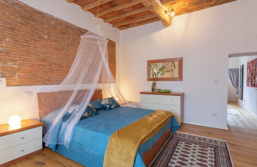 Uzzano House | Vrbo Property