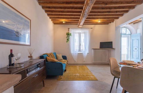 Uzzano House | Vrbo Property