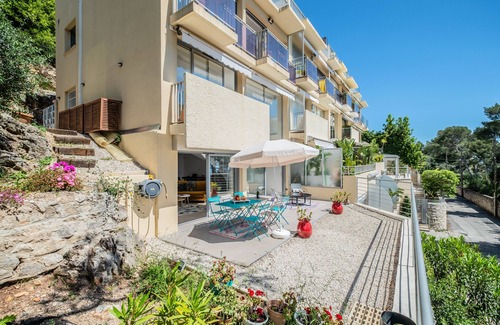 Lazaret Apartment | Vue Des Anges-Breathless views over Baie des Anges