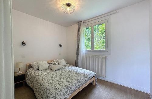 Royat Apartment | Vue Panoramique & Charme Romeuf E