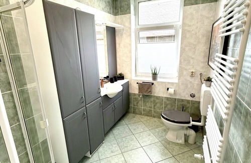 Leutersdorf Apartment | VYRA Apartment - Stylish living