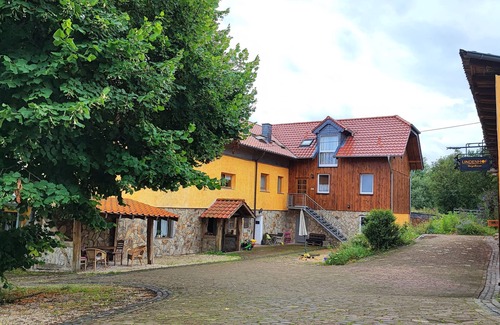 Bergenhausen Apartment | 'Wäller Stube' - Lindenhof Bergenhausen
