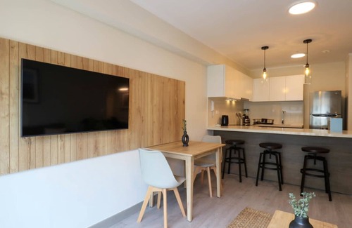 San Isidro Centro Financiero Apartment | w Fascinating 1BR w AC in San Isidro