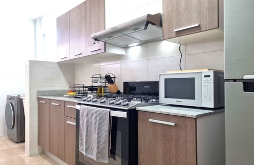 Campo Alegre Apartment | w Modern 2BR In La Cresta