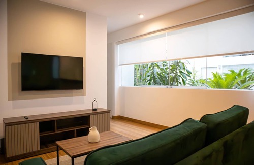 Petit Jean Ocharan Apartment | w Striking 1BR in Miraflores
