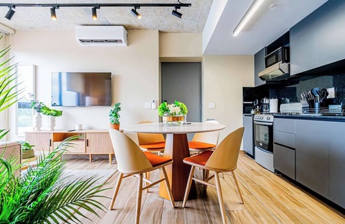 Panama City Apartment | w* | Stylish 2BR Apartment in Vibrant Centriqo