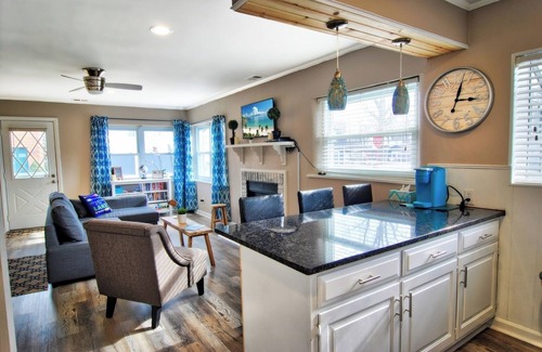 Lakeview Cottage | ❤️ Waddle Inn ❤️ Luxury Cottage on Tecumseh Island