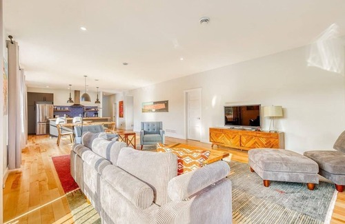 Wakefield Condo | Wakefield Vorlage Condo