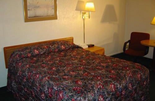 Cottage Grove Hotel | Wakota Inn and Suites