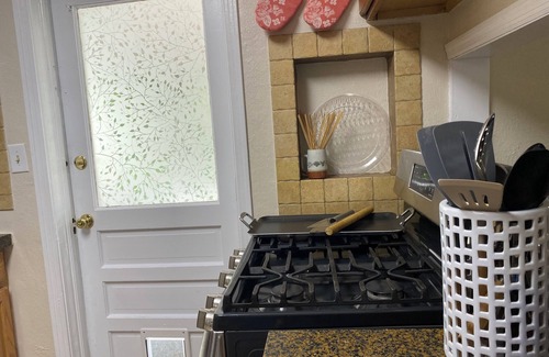 Mount Dora Cottage | Walk historic downtownMount Dora - Serenity Cottage