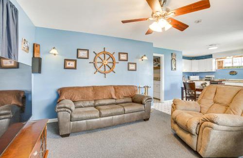 Delacroix Apartment | Walk to Bayou Home with Patio in Delacroix!
