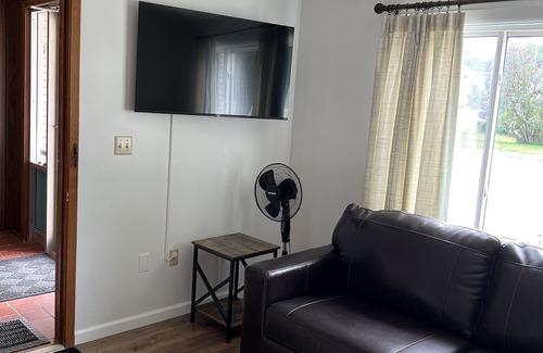 Munising Apartment | Walk to Cruise Boat 2min, brewery, parks, & restaurants Downtown Apartment