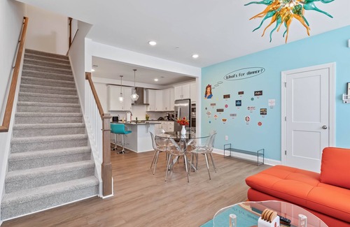 Wake Forest Condo | Walk to Downtown | Coffee Bar | 3 King Beds