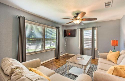 Forney House | Walk to Dtwn Forney GiGis Place with Fire Pit