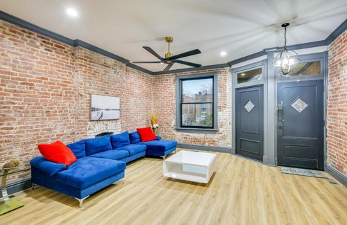 Gravois Park House | Walk to Gravois Park Nice Home with Garage