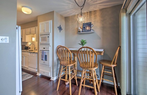 Lake Hamilton Apartment | Walk to Lake Hamilton: 'to-do' Home w/Pool Access