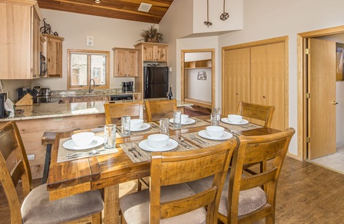 Big Horn House | Walk to Lifts | Cozy 3BR Condo in Big Sky | Centrally Located For Summer Fun