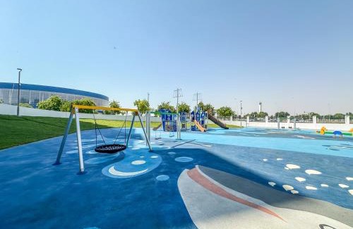 Abu Dhabi Apartment | Walk To Mall, Chic Decor 1br! Near Ferrari, F1
