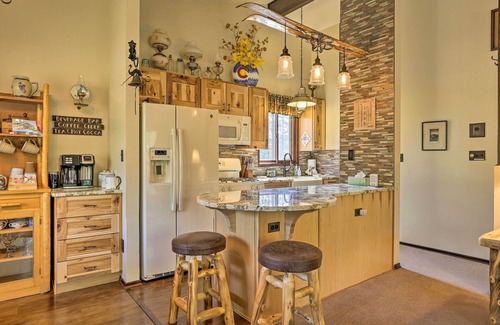 Frisco Cabin | Walk to Town: Updated Frisco Cabin w/2 Decks!