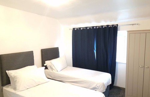Oldbury Cabin | Walker Lodge