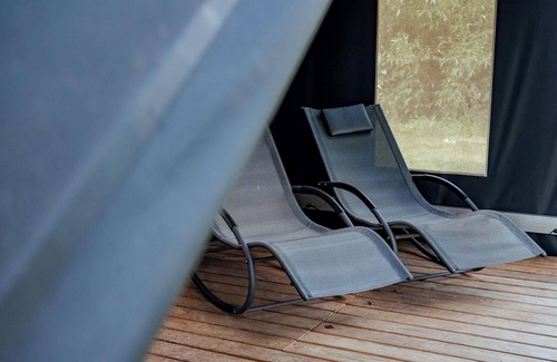 Raar Cabin | Want a unique camping experience? Then choose to stay in a Coco Sweet: it's not a tent, it's not a caravan, but it's very cosy!