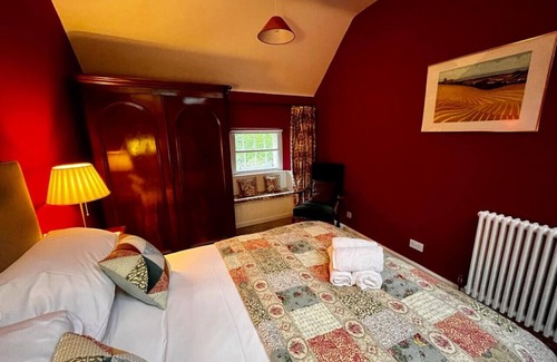 Penicuik House | Wanton Wa's - Cottage