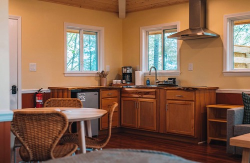 Rogers Cabin | 'Warbler' - One of our cute and tidy Lookout Cabins