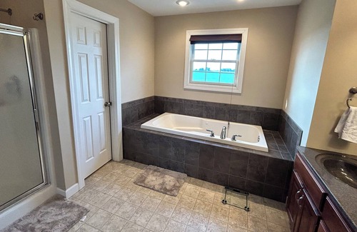 Oakley House | Warm and cozy house!