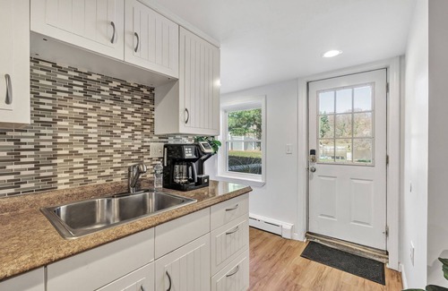 Bridgeport Apartment | ⭐️Warm & Cozy 🌟Studio Suite in FFLD COUNTY