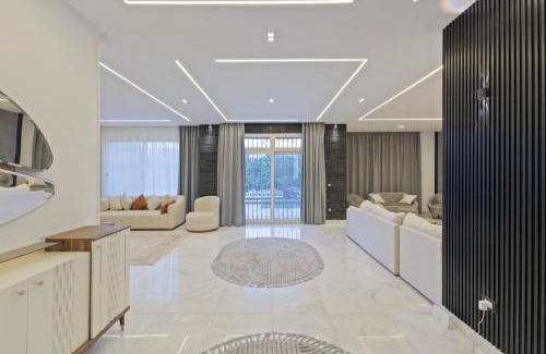 Sheikh Zayed City Villa | Warm family palace with garden and pool in Royal City