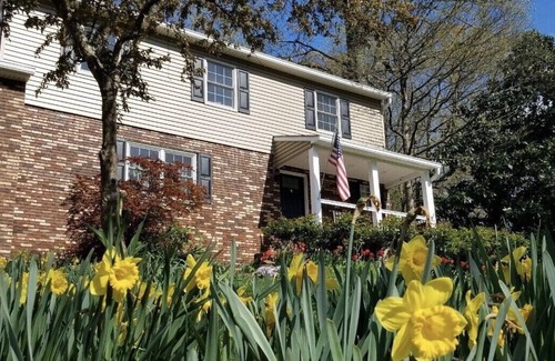 Lake Shore House | Washington Baltimore Annapolis area home, great for re-lo or extended stay