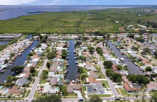 Bay Crest Park House | Water front pool home with direct gulf access! Perfect location! Big kitchen !