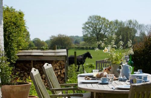 Saxmundham House | Water Meadow Cottage