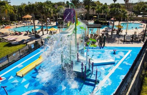 Windsor Hills Apartment | Water Park & Fantastic Pool only Minutes To Walt Disney World's Front Gate!