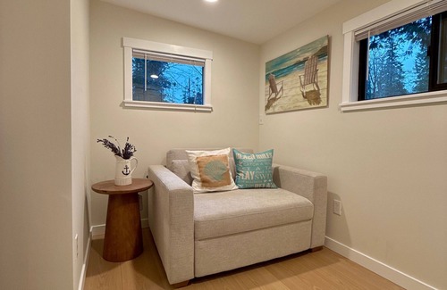 La Conner Cottage | Water view 2-bedroom cottage in La Conner