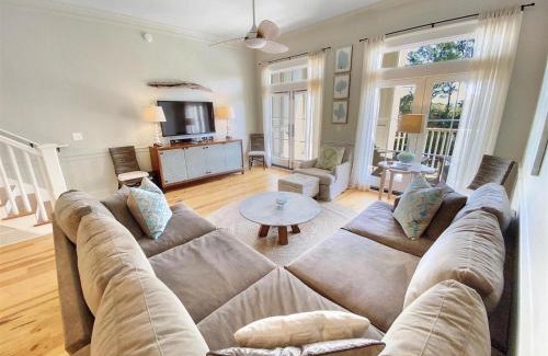 Beach District House | Watercolor - 4 WC Blvd #202