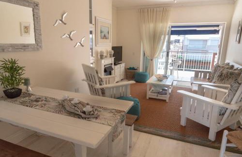 Waterfront House | Waterfront - 8 Commodore