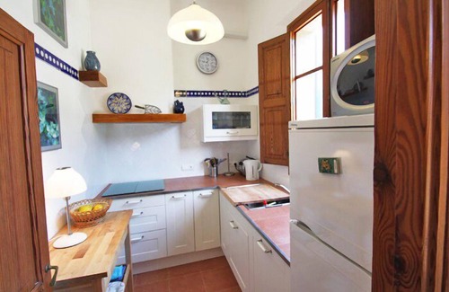 Puerto de Soller Apartment | Waterfront apartment in Port de Soller. 10 meters to the beach. Free wifi.