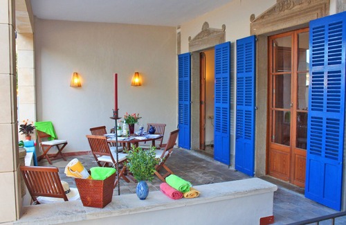 Puerto de Soller Apartment | Waterfront apartment in Port de Soller. 10 meters to the beach. Free wifi.