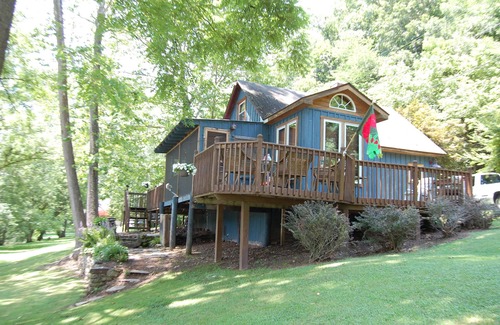 Draper Cabin | Waterfront Cabin On The New River - Near Virginia Tech & Radford University